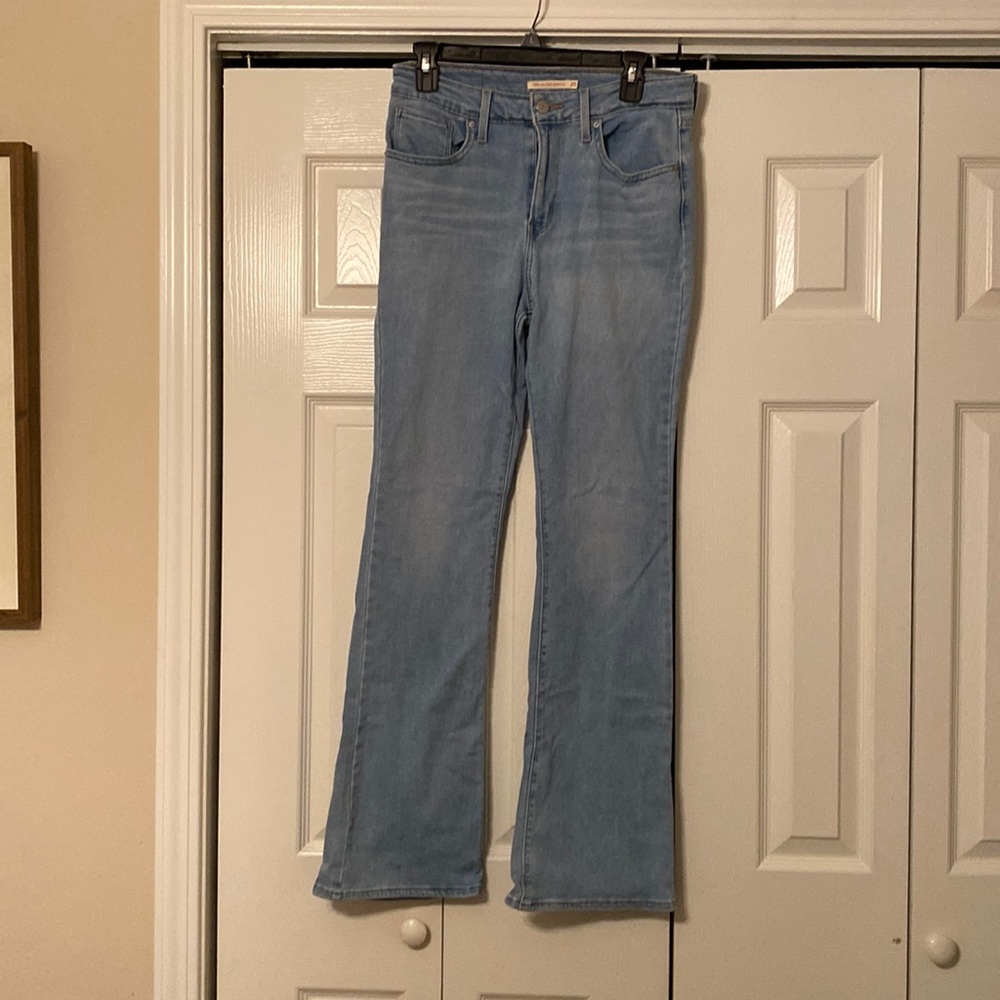 High rise Levi’s jeans